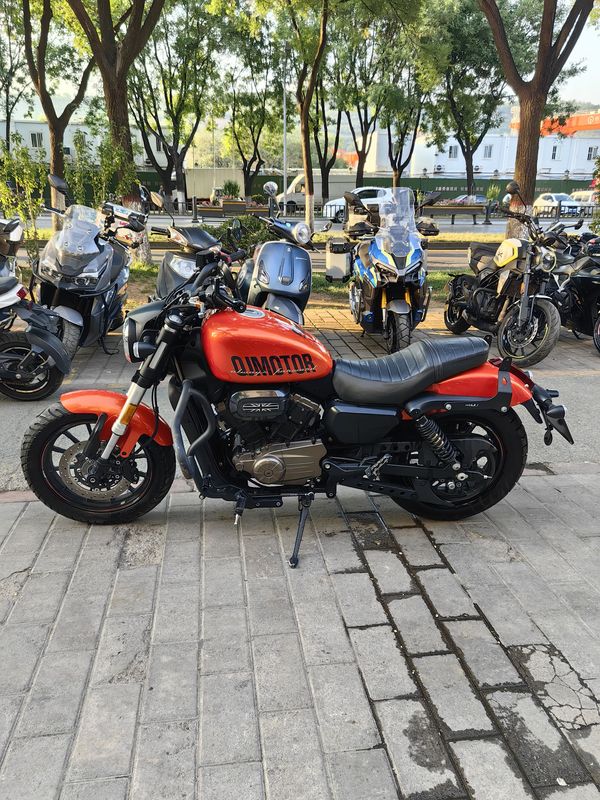 二手QJMOTOR闪300