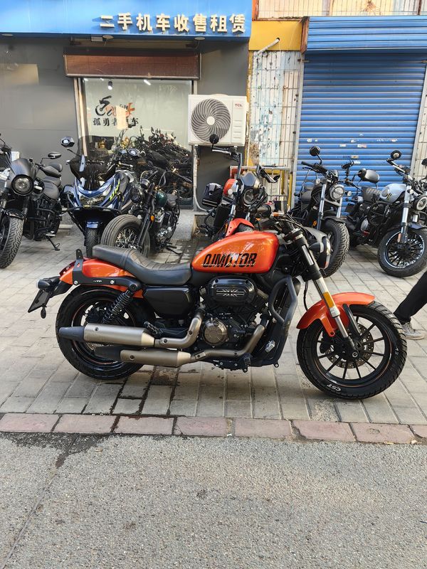 二手QJMOTOR闪300