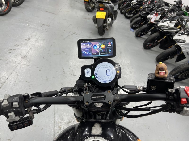 二手QJMOTOR逸550