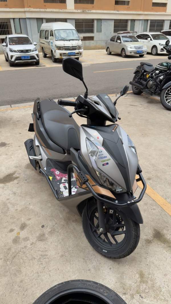 二手五羊本田NX125