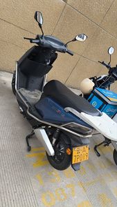 二手雅迪冠能 T5