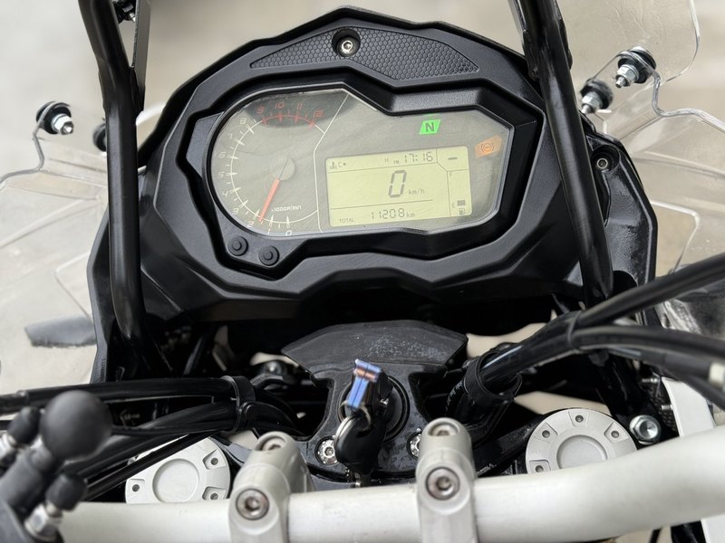 二手贝纳利金鹏 TRK502