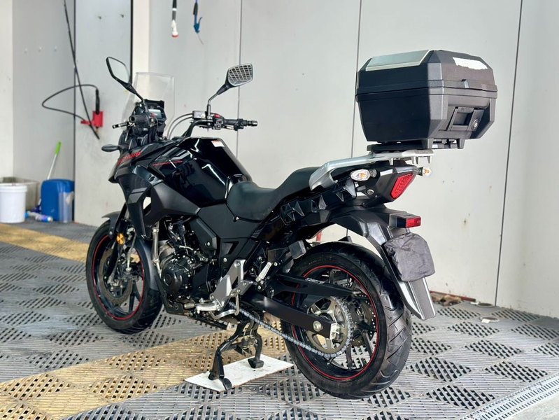 二手豪爵铃木DL250
