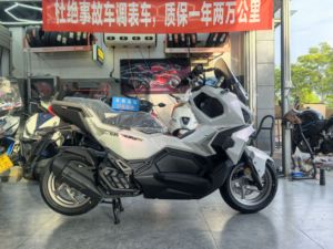 二手三阳哈士奇 Husky ADV150