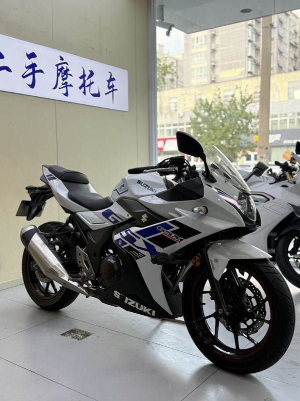 二手豪爵铃木GSX250R