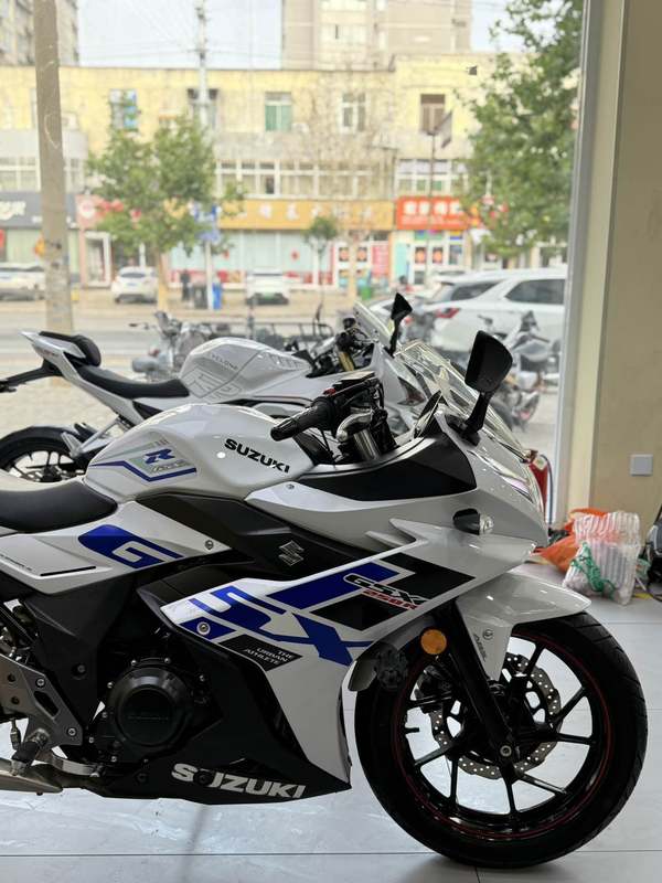 二手豪爵铃木GSX250R