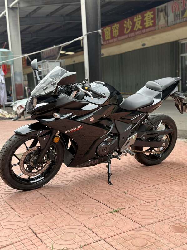 二手豪爵铃木GSX250R