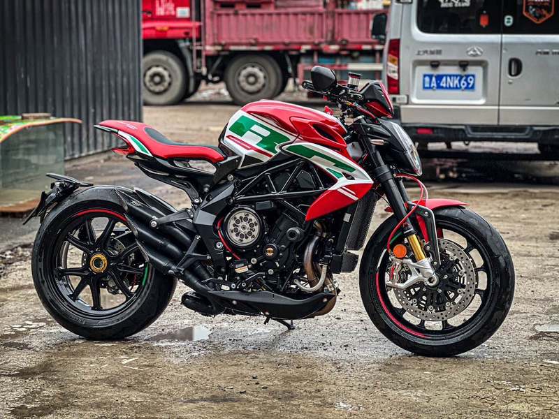 二手奥古斯塔Brutale 800