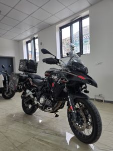 二手贝纳利金鹏 TRK502
