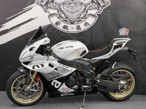 二手阿普利亚RSV4