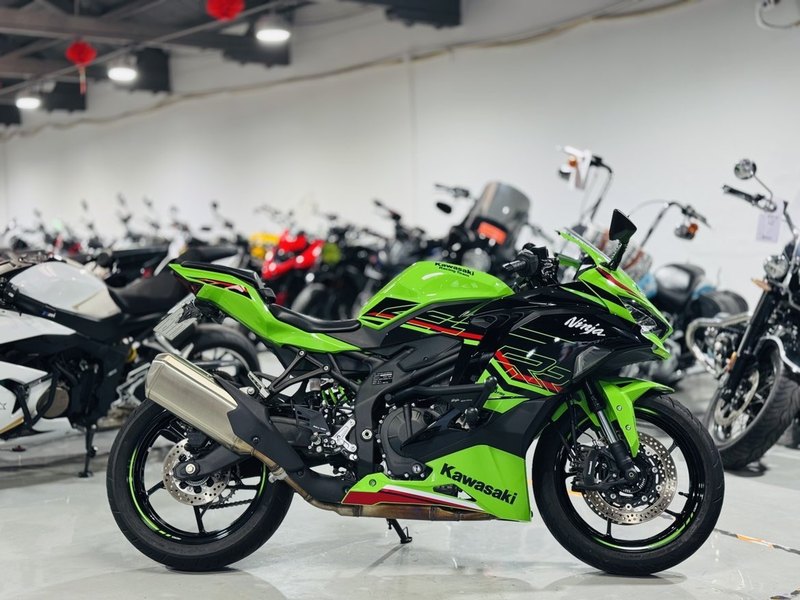 二手川崎ZX-4R