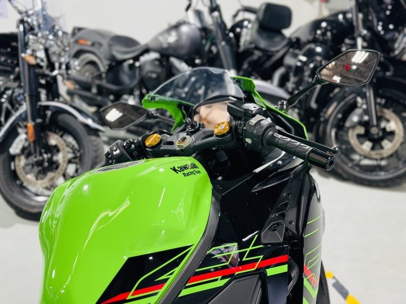 二手川崎ZX-4R