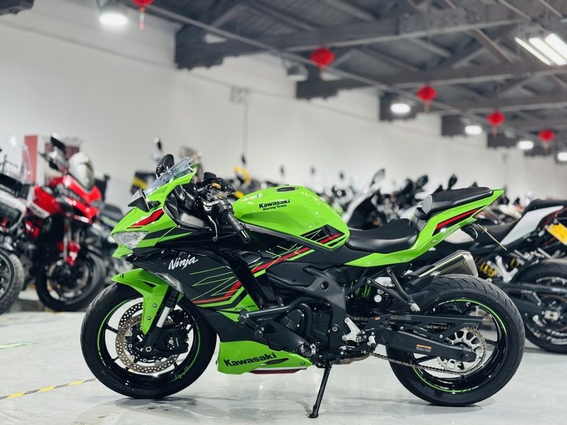 二手川崎ZX-4R