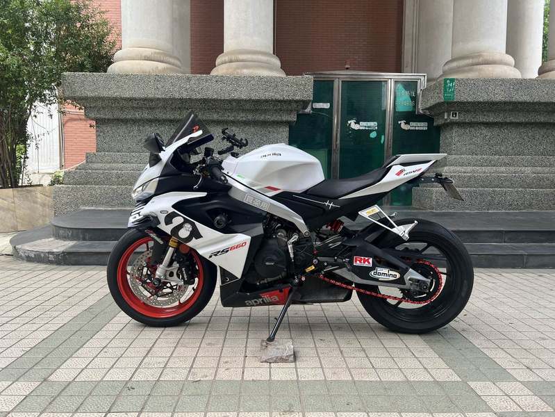 二手阿普利亚RS 660 