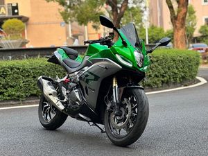 二手贝纳利龙卷风 Tornado 402R