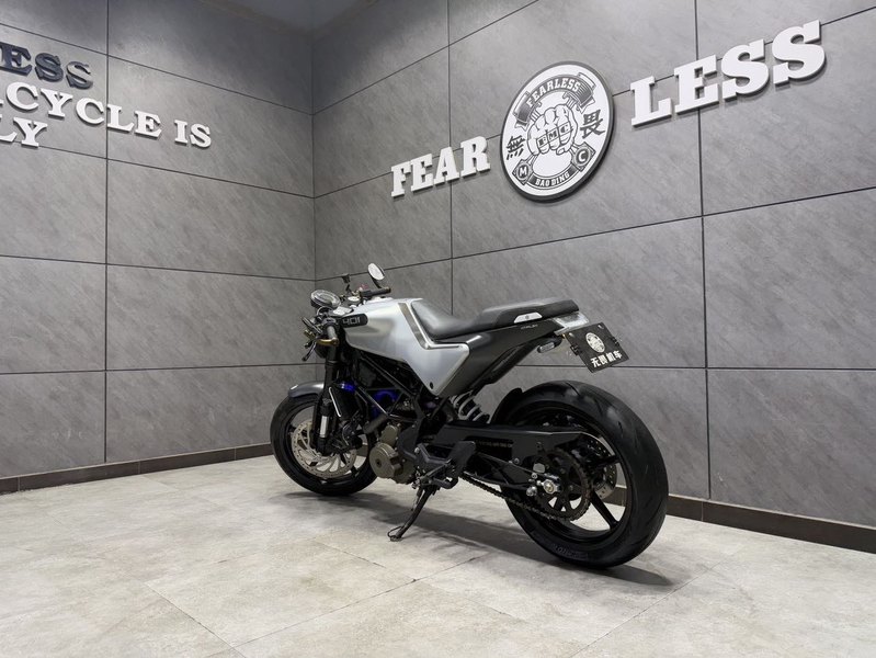 二手HUSQVARNA白箭 401