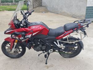 二手贝纳利金鹏 TRK251