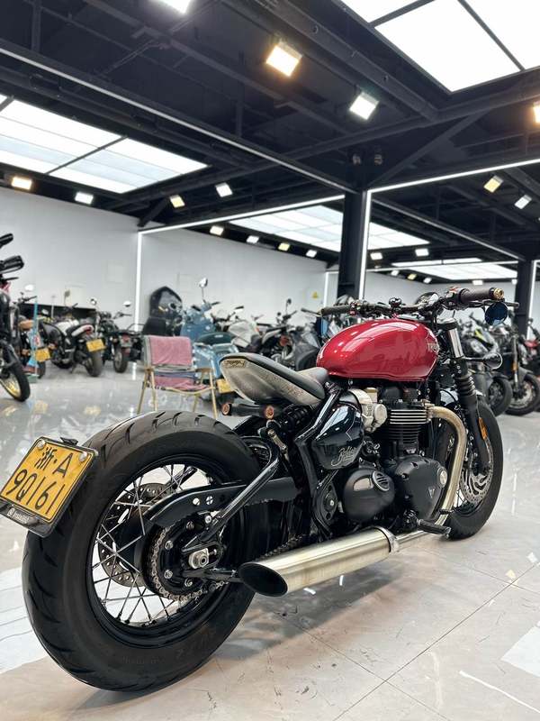 二手凯旋Bonneville Bobber