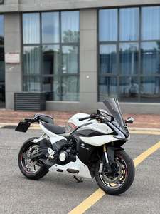 二手贝纳利龙卷风 Tornado 552R