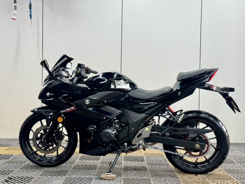 二手豪爵铃木GSX250R