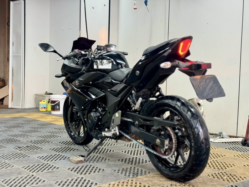 二手豪爵铃木GSX250R