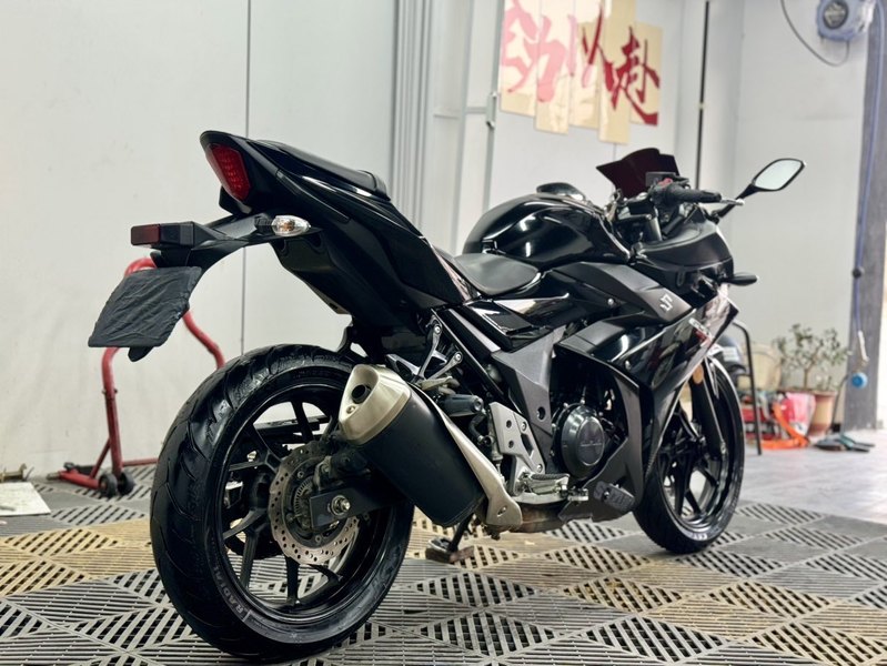 二手豪爵铃木GSX250R