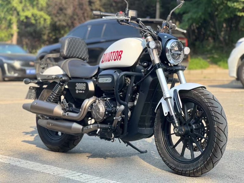 二手QJMOTOR闪300