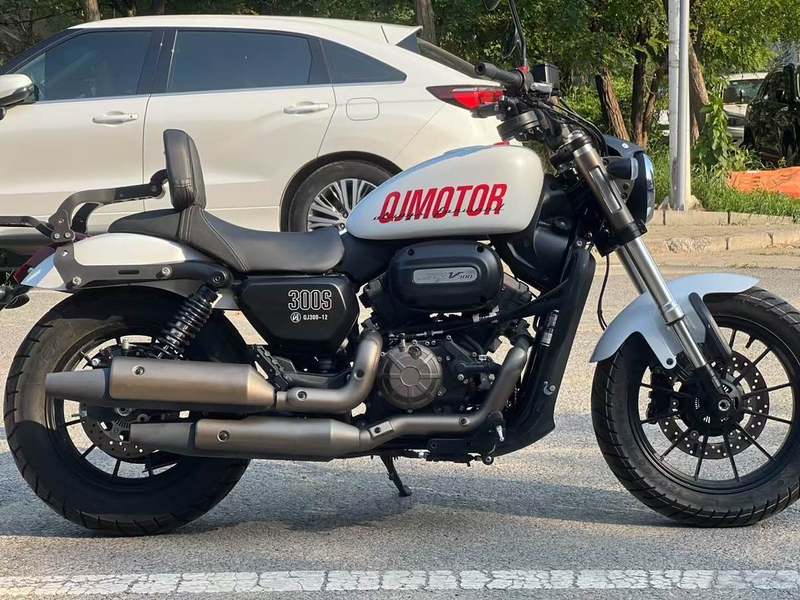 二手QJMOTOR闪300