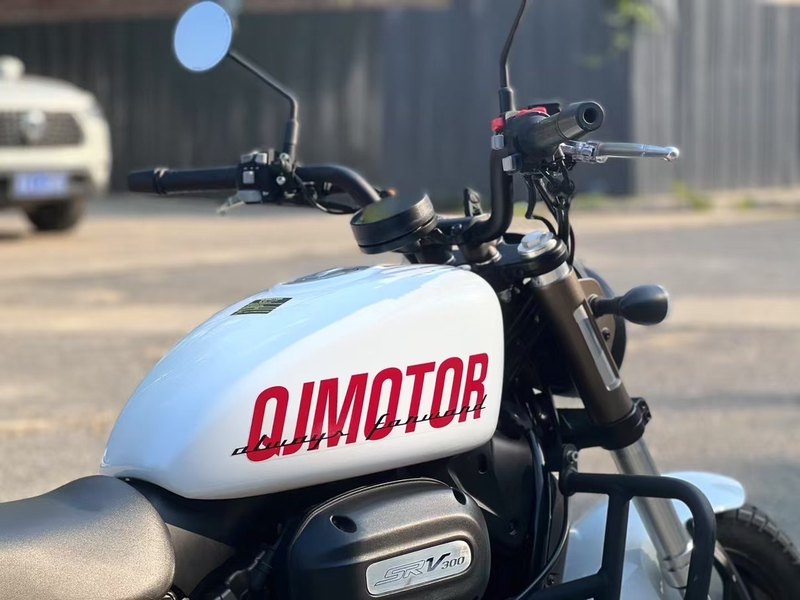 二手QJMOTOR闪300