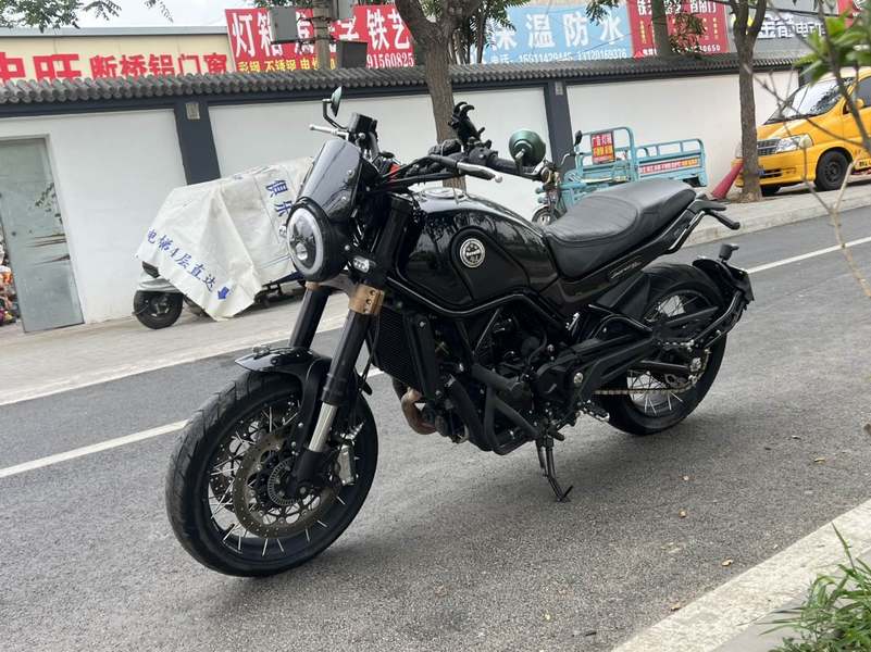 二手贝纳利幼狮 Leoncino 500