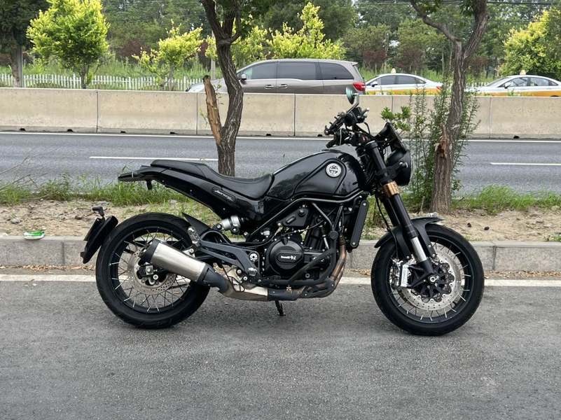 二手贝纳利幼狮 Leoncino 500