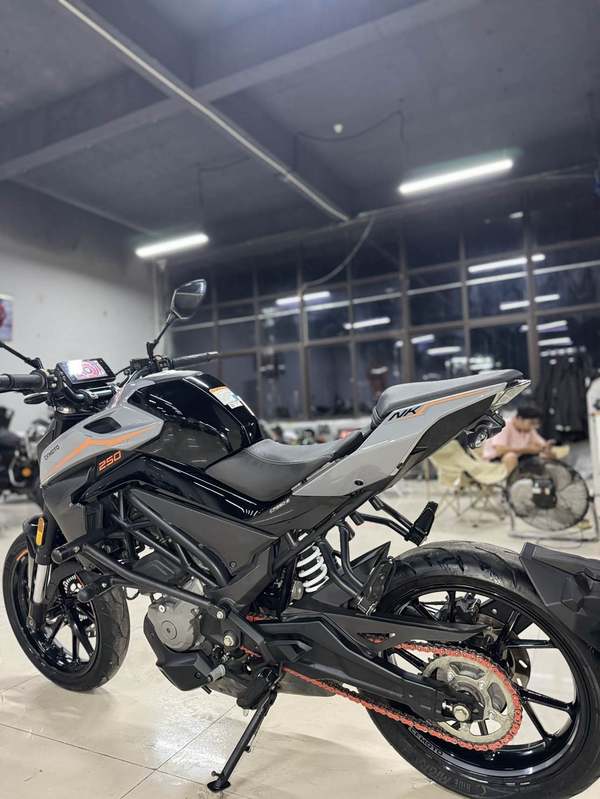 二手春风250NK