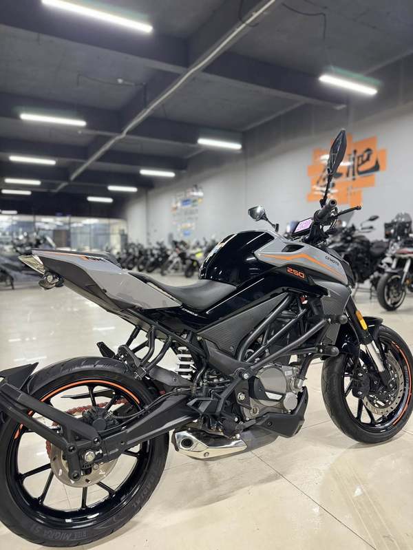 二手春风250NK