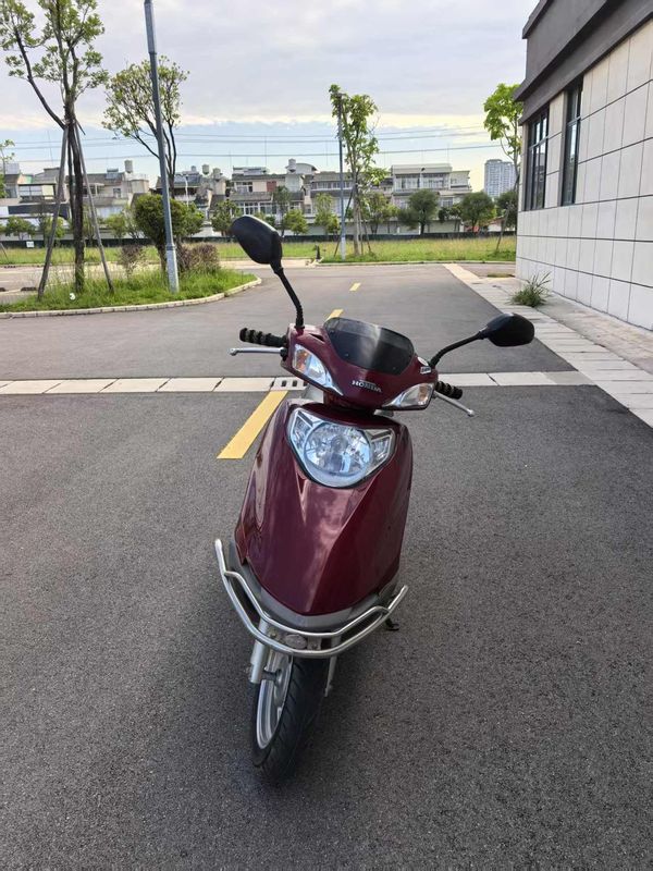 二手五羊本田SCR 喜悦100