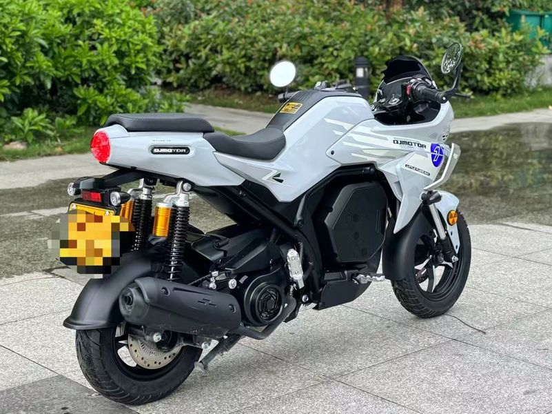 二手QJMOTOR小飞侠