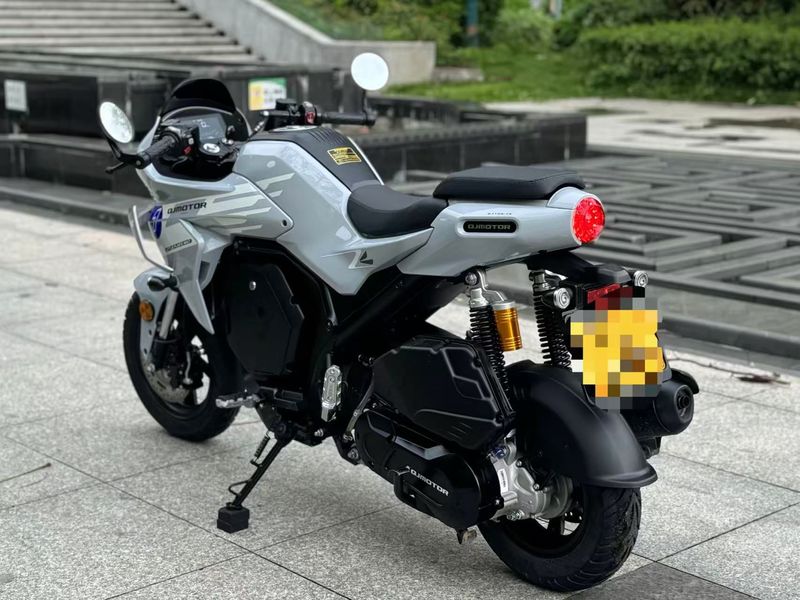 二手QJMOTOR小飞侠