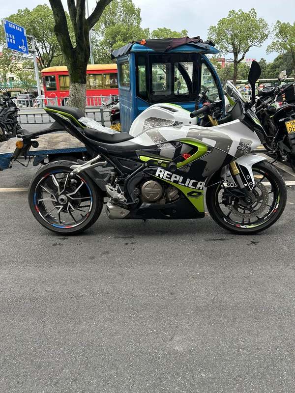 二手QJMOTOR赛250