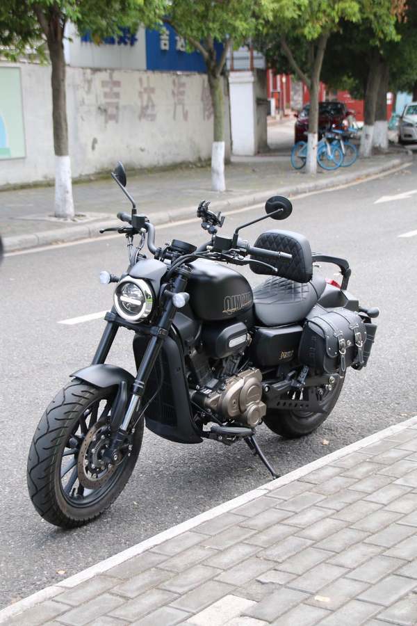 二手QJMOTOR闪300