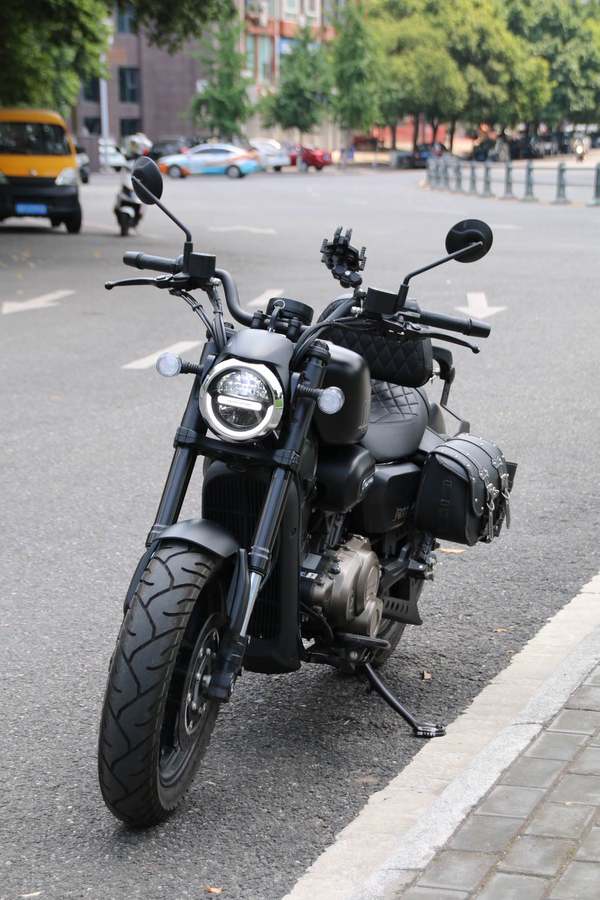 二手QJMOTOR闪300