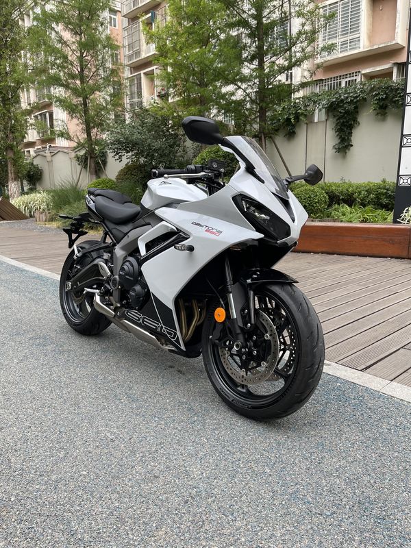 二手凯旋Daytona 660