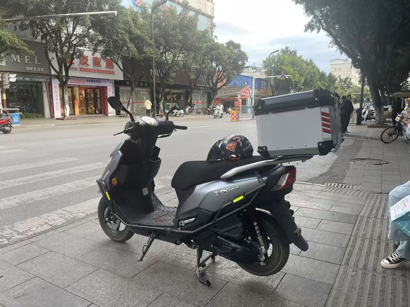二手豪爵虎鲨VX125