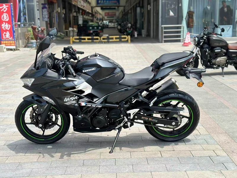 二手川崎Ninja 400