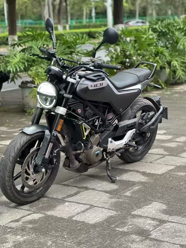 二手HUSQVARNA黑箭 401