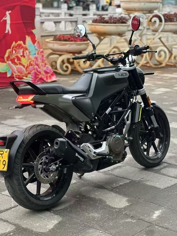 二手HUSQVARNA黑箭 401