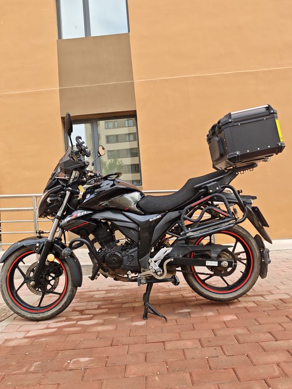 二手济南铃木极客飒 Gixxer 155 NK
