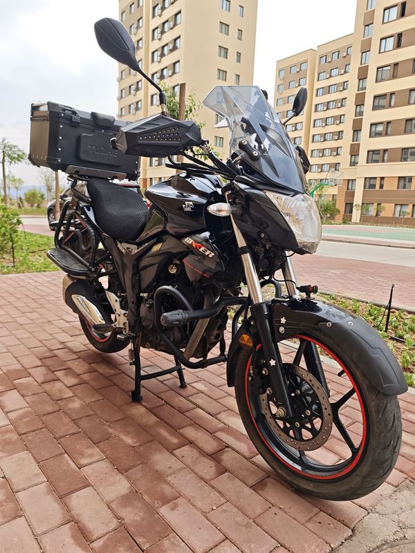 二手济南铃木极客飒 Gixxer 155 NK