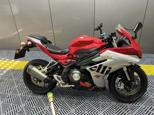 二手贝纳利龙卷风 Tornado 252R