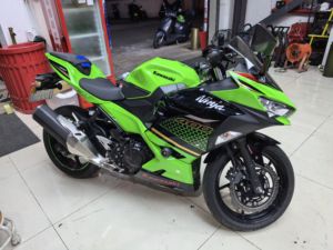 二手川崎Ninja 400
