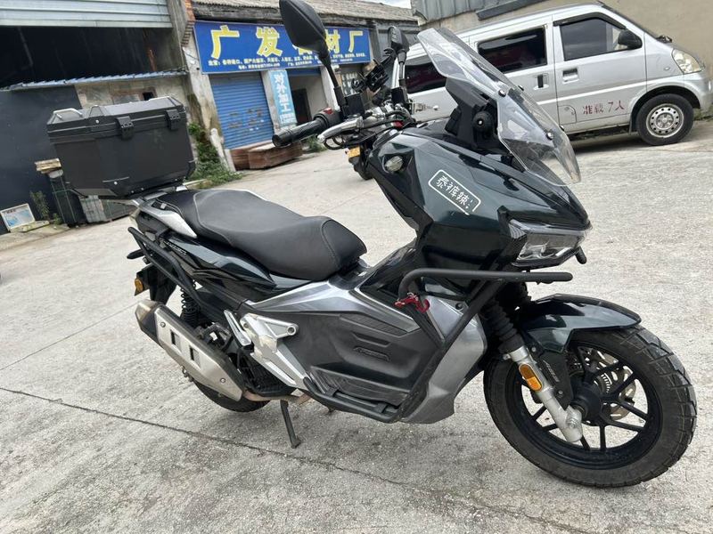 二手布雷斯通极宙 ADV150