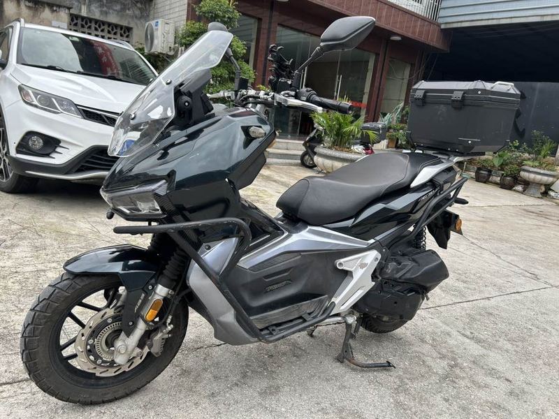 二手布雷斯通极宙 ADV150